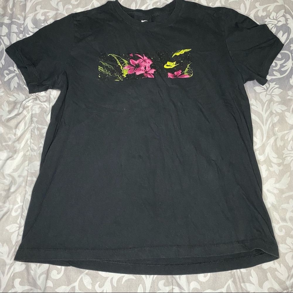 Nike Tee